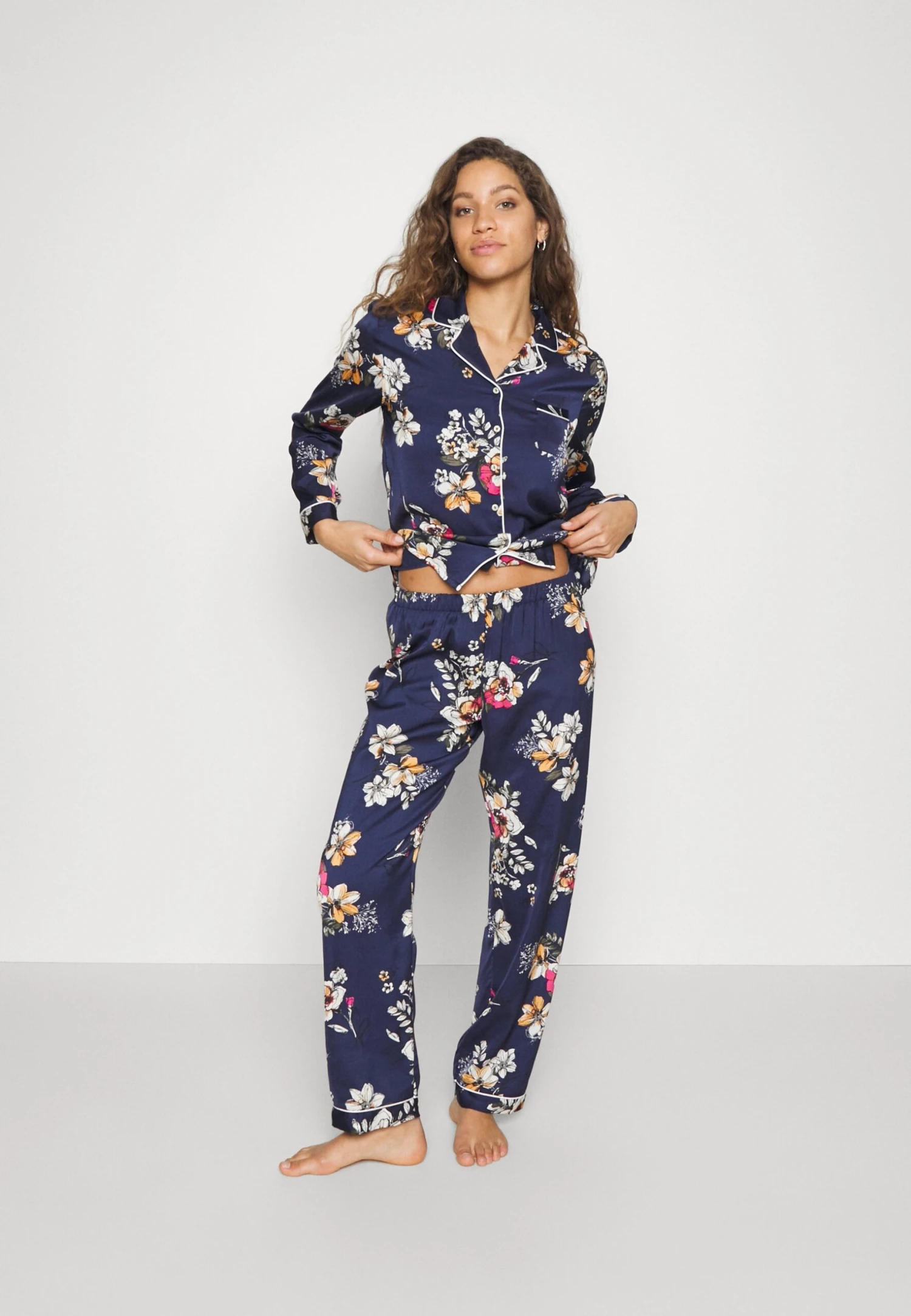 Anna Field Set - Pyjama - Dark Blue 4 Anna Field Set - Pyjama - Dark Blue – Image 2