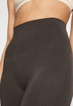 Anna Field Strong Shaping - Lingerie Sculptante - Black -Anna Field 6136ff1fea424badb2dad93e81db16d3