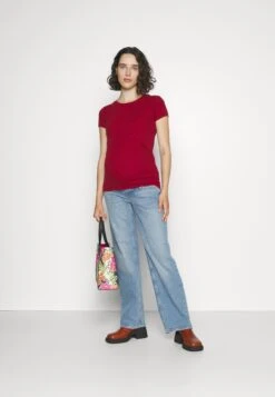 Anna Field -Anna Field b4dc16cbb7464c48beb0f8a940f3cbdc