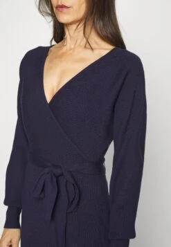 Anna Field Wrap V Ausschnitt Mini Strickkleid Mit Gürtel - Robe Fourreau - Dark Blue -Anna Field e5e6ad3fe28548f99a72b8609f628825